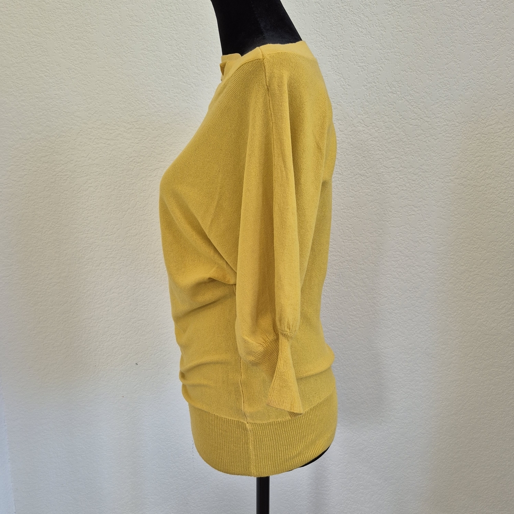 Yellow MoMA Museum of Modern Art Off-the-Shoulder Sweater - Picture 3 of 8